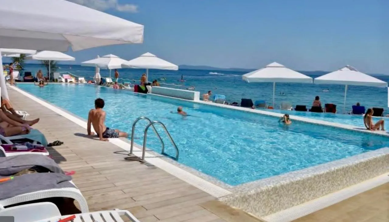 Apartments Antonija Punta Skala Next To Falkensteiner Resort Petrcane